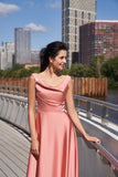 Elegant Tea-Length A-Line Scoop Neck Satin Evening Dress