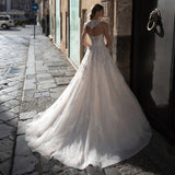 Sweetheart Lace Appliques Beading Wedding Dress