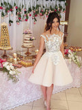 A-Line Bateau Knee-Length White Tulle Homecoming Dress with Lace Appliques